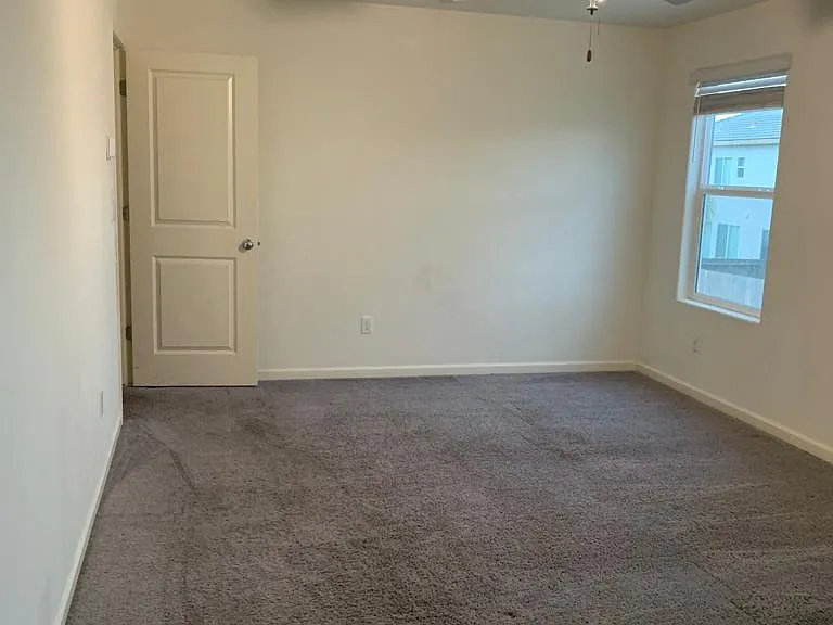 632 Heitz Ct — Photo 15