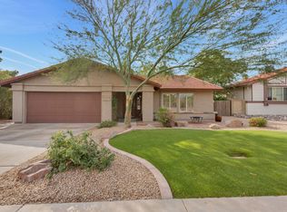 1925 E Winchcomb Dr, Phoenix, AZ 85022