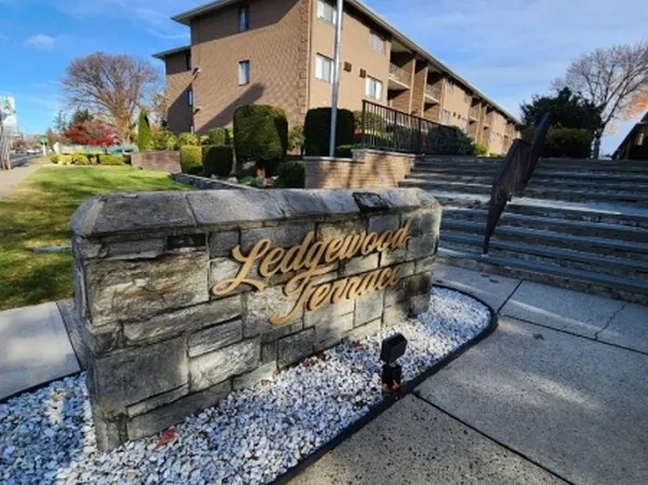 462A Liberty St #102, Little Ferry Boro, NJ 07643