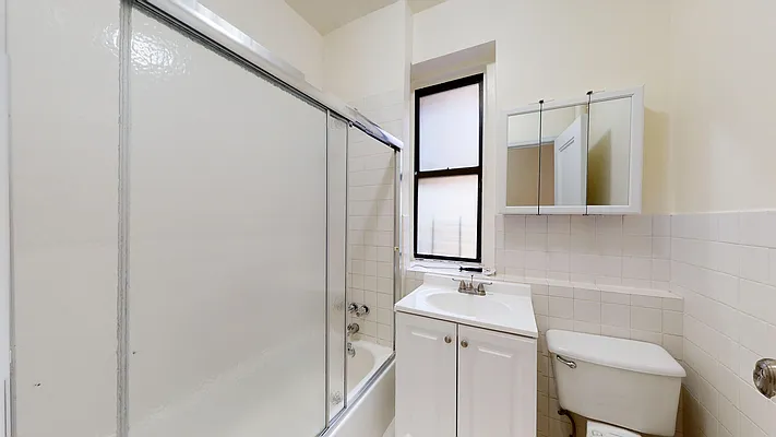 Rented by Bond New York | media 10