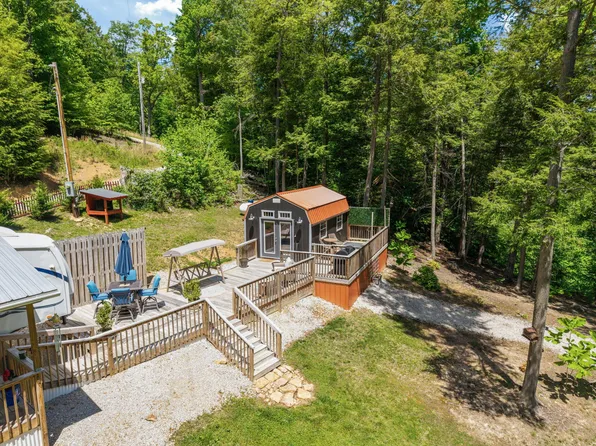 108 Spirit View Lake Dr, Campton, KY 41301
