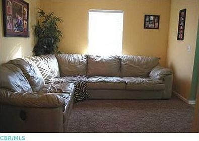 3rd image of 310 Monarch Dr