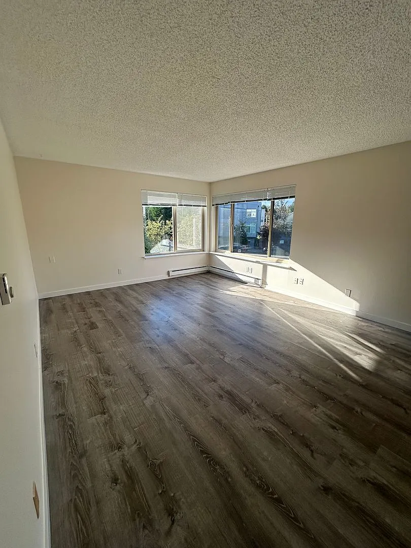 Building Photo - 3309 W Government Way
