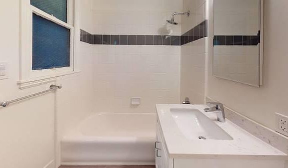 5th image of 1635 Gough St APT 403