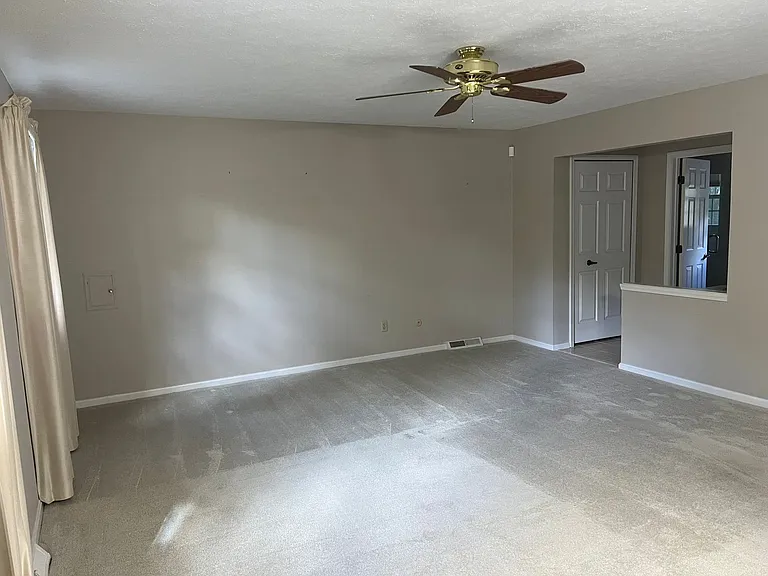 2259 Augusta Ct — Photo 25