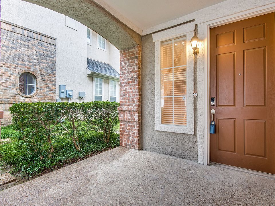 2529-rue-de-ville-irving-tx-1-High-Res-1.jpg
