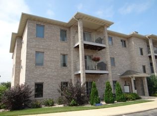 220 Fairview Cir, Waunakee, WI 53597