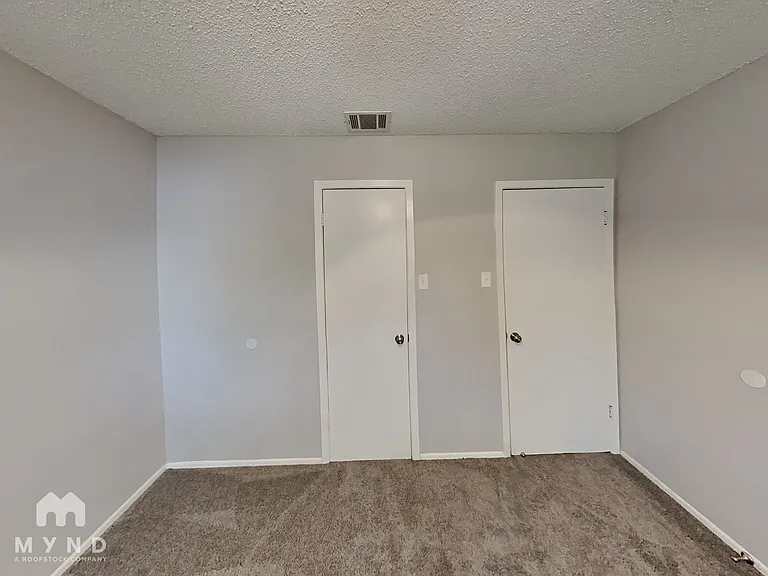 4714 Crested Rock Dr — Photo 19