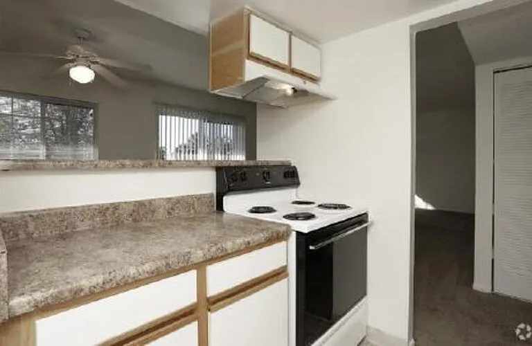5319 Sumerset St #19A — Photo 7