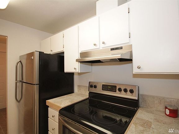 4th image of 28418 16th Ave S APT 105