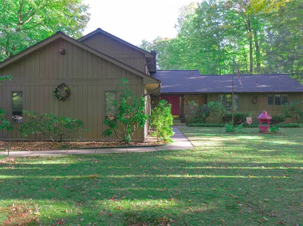 5321 Teakwood Ct, Erie, PA 16506