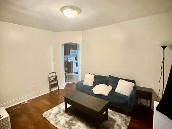 3rd image of 6215 Jackson St #3