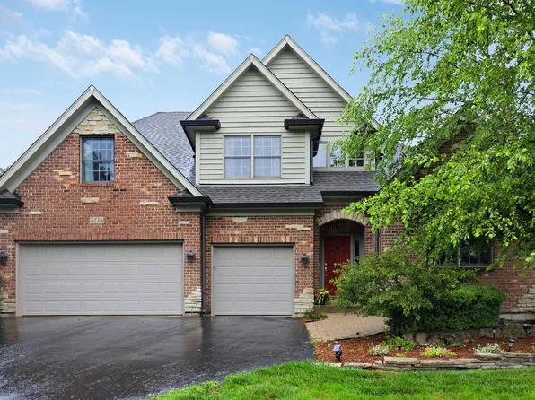 404 Hankes Rd, Sugar Grove, IL 60554