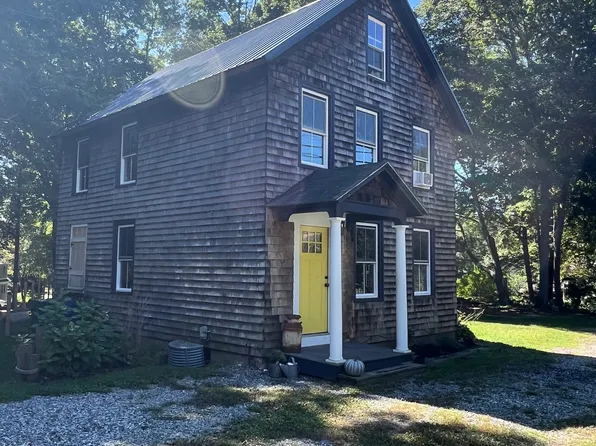 122 Rope Ferry Road, Waterford, CT 06385
