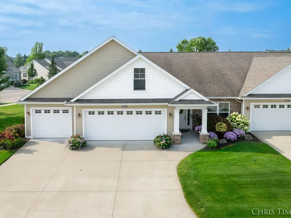 6597 Potters Wheel Dr SE, Caledonia, MI 49316