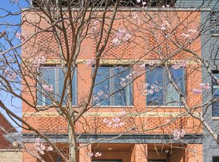 1248 W George St, Chicago, IL 60657