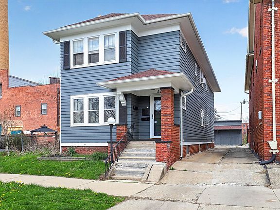 3rd image of 426 Floyd St Unit A