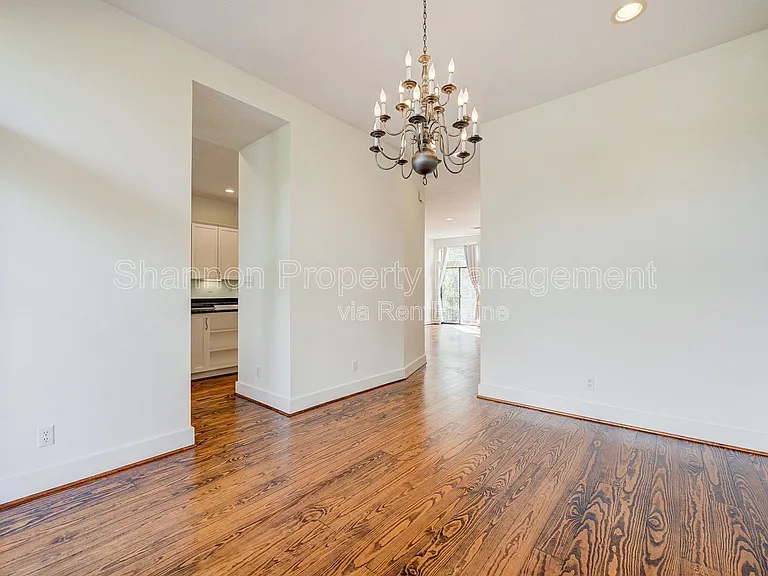 1501 California St #C — Photo 15