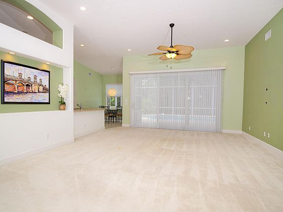 4th image of 610 Moss Creek Dr