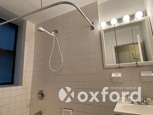 Rented by Oxford Property Group | media 21