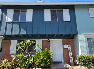 9827 Continental Dr, Huntington Beach, CA 92646