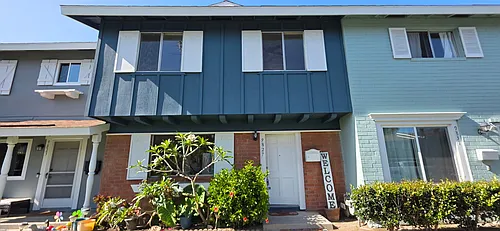 9827 Continental Dr Photo 1