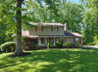 9364 Sunrise Ct, Mentor, OH 44060