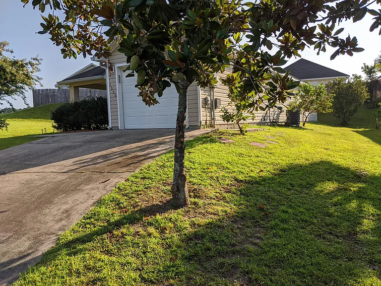 3353 Woodbriar Ln — Photo 3