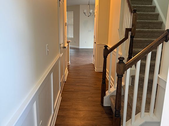 4th image of 887 Saratoga Dr
