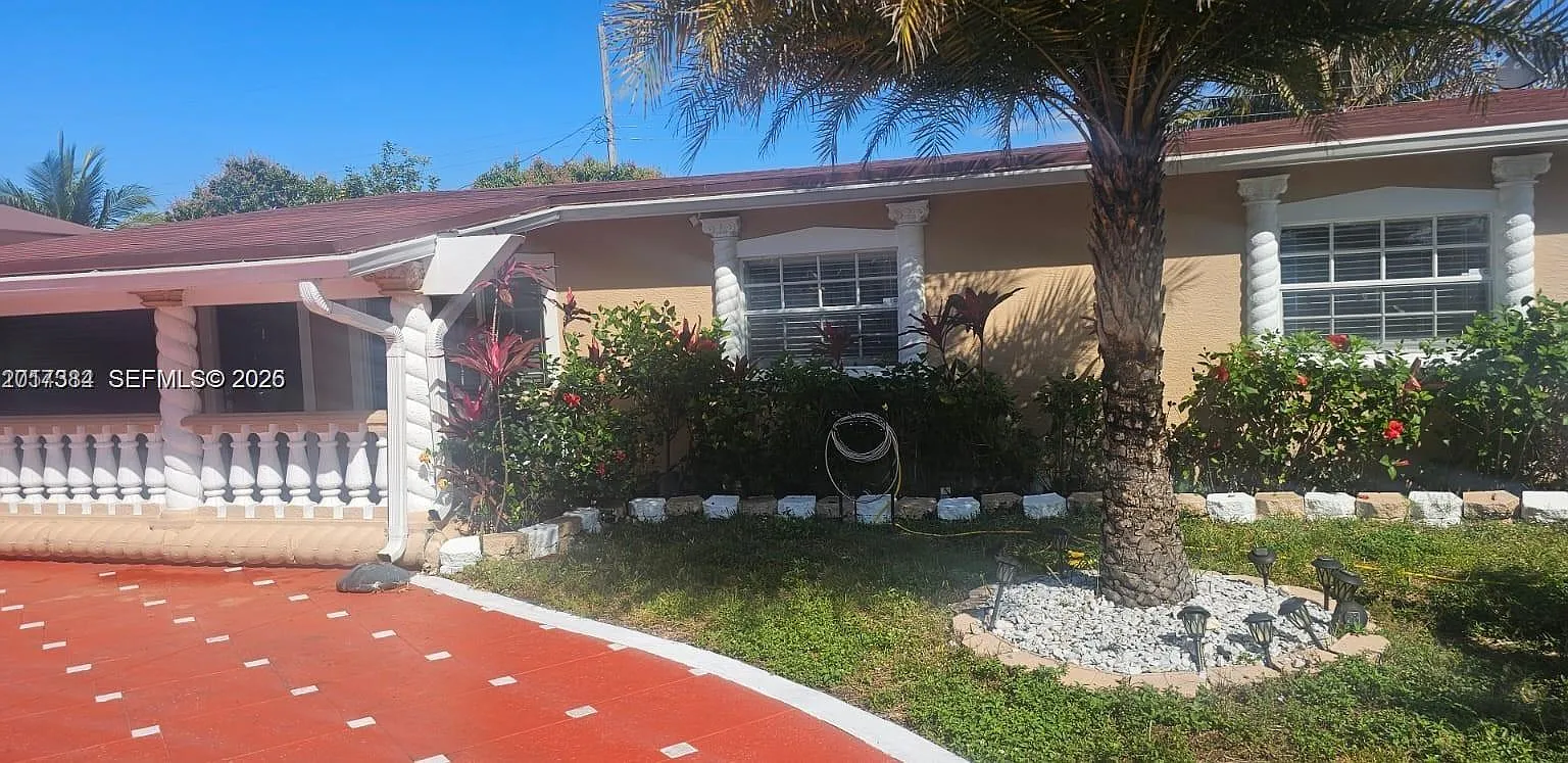 Palm Lane Homes In Mirama — Photo 1