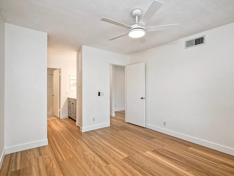 10910 Summerdale Way #340 — Photo 14