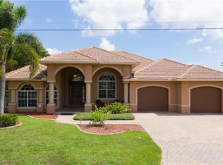 416 SE 33rd St, Cape Coral, FL 33904