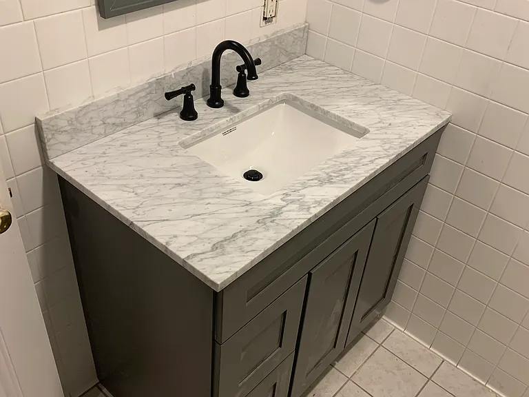 Master bath (full)