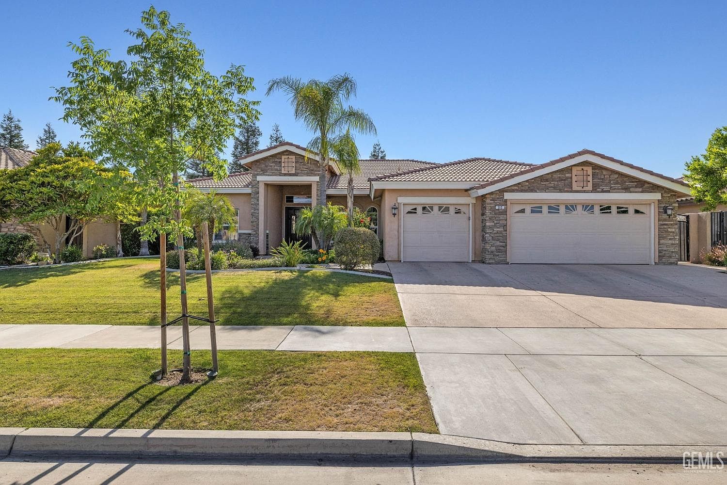 315 Penzance Dr, Bakersfield, CA 93312 | Zillow