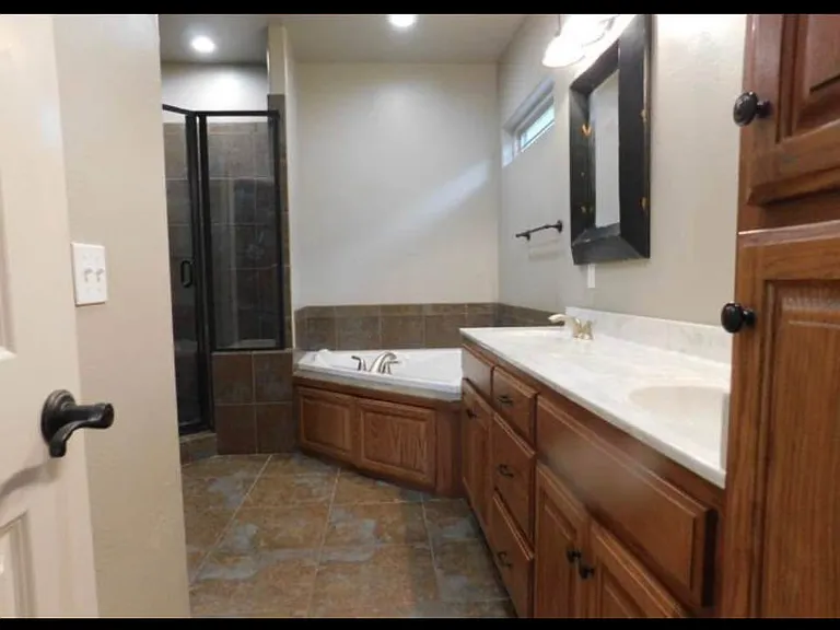 1013 E Camden Ln — Photo 10
