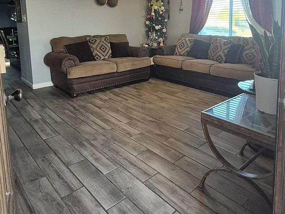3rd image of 4778 W 10th Pl