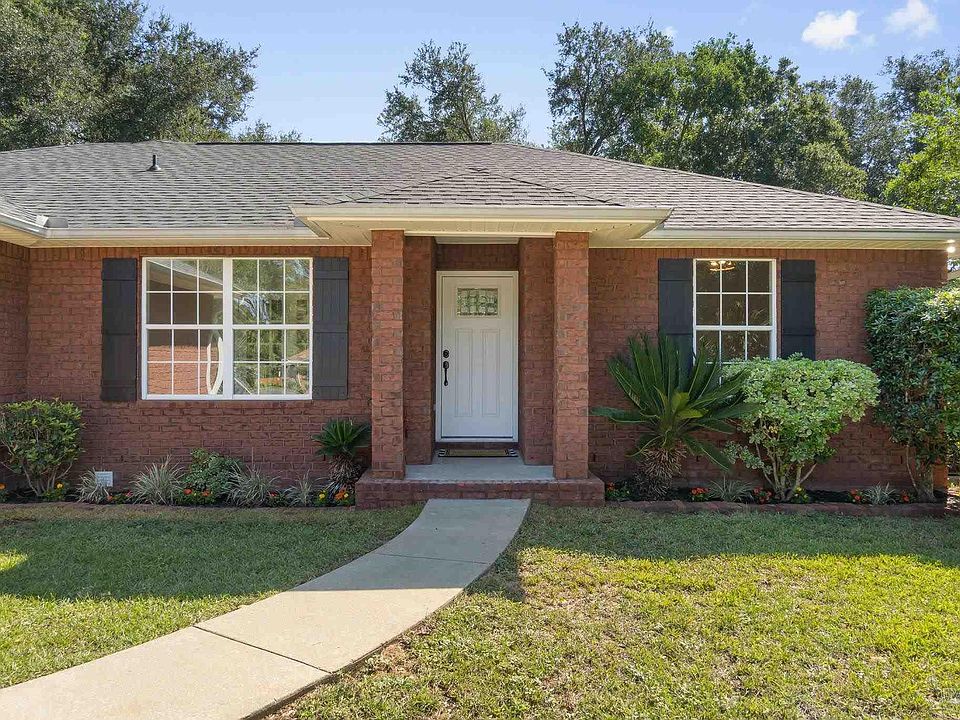 1st image of 3912 Deerwood Cir