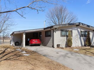 50 W Jeffery Ave, Wheeling, IL