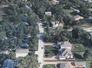 7707 Virginia Ct, Willowbrook, IL 60527