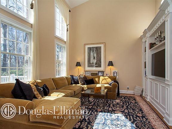 5th image of 6 Belvedere Ct