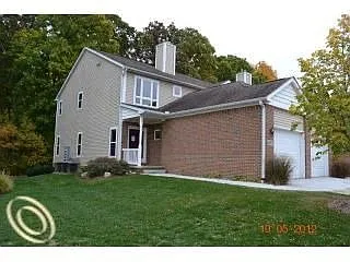 5571 Woodruff Shore Dr photo 1