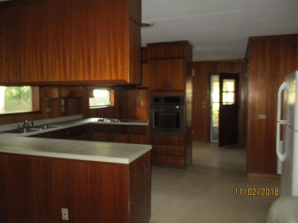 2nd image of 1406 Loop Rd