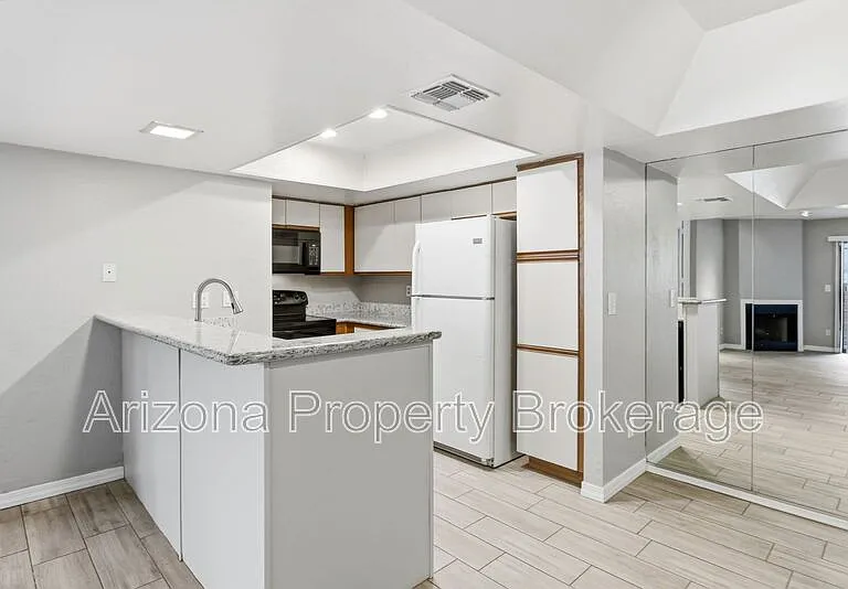 2935 N 68th St #110 — Photo 14