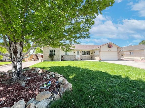 2nd image of 2930 Countryside Ct
