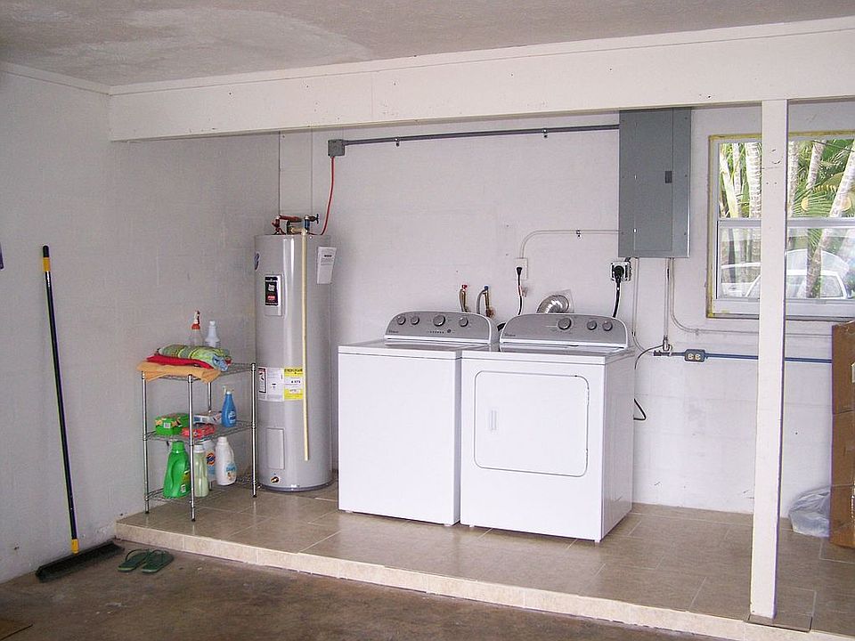 2nd image of 856 Lake McGregor Dr
