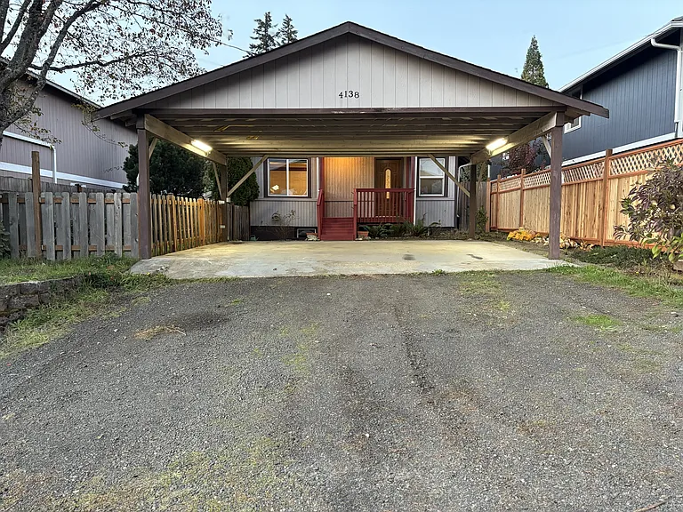 4138 W G St — Photo 18