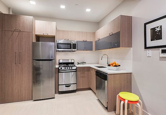 5th image of 272 W 139th St