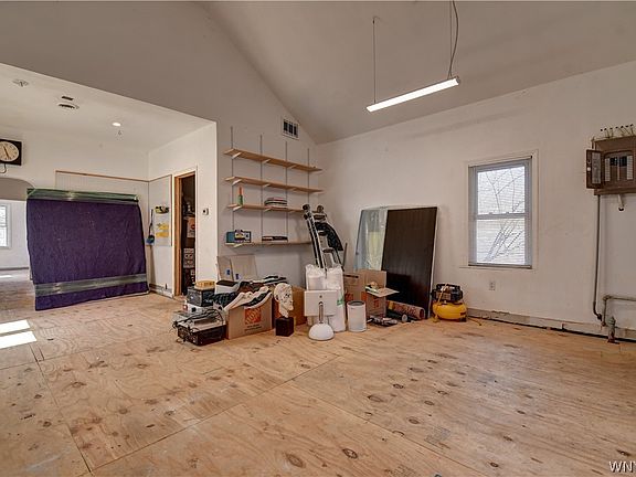 4th image of 38 Brayton St