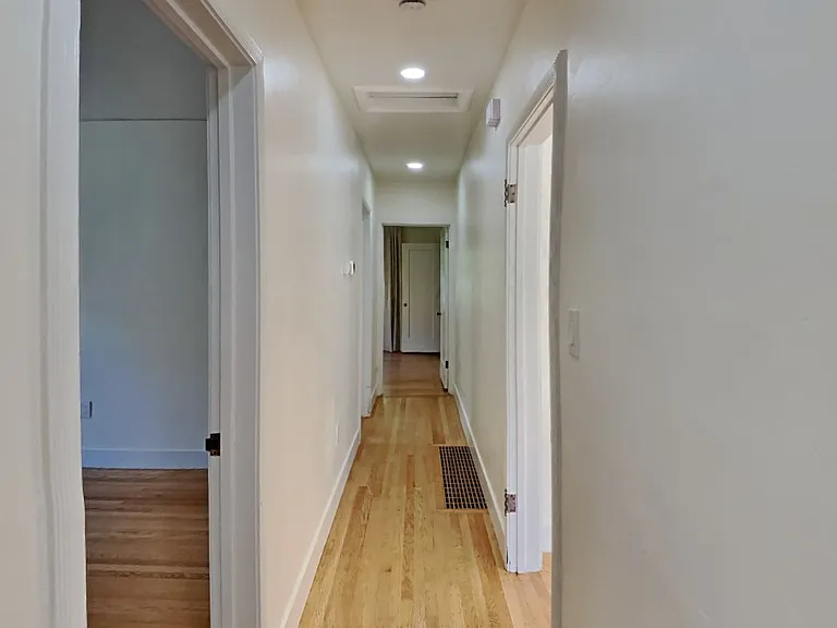 1866 Bidwell Way — Photo 18