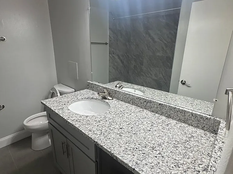 3331 Hewitt Ave #1 — Photo 48